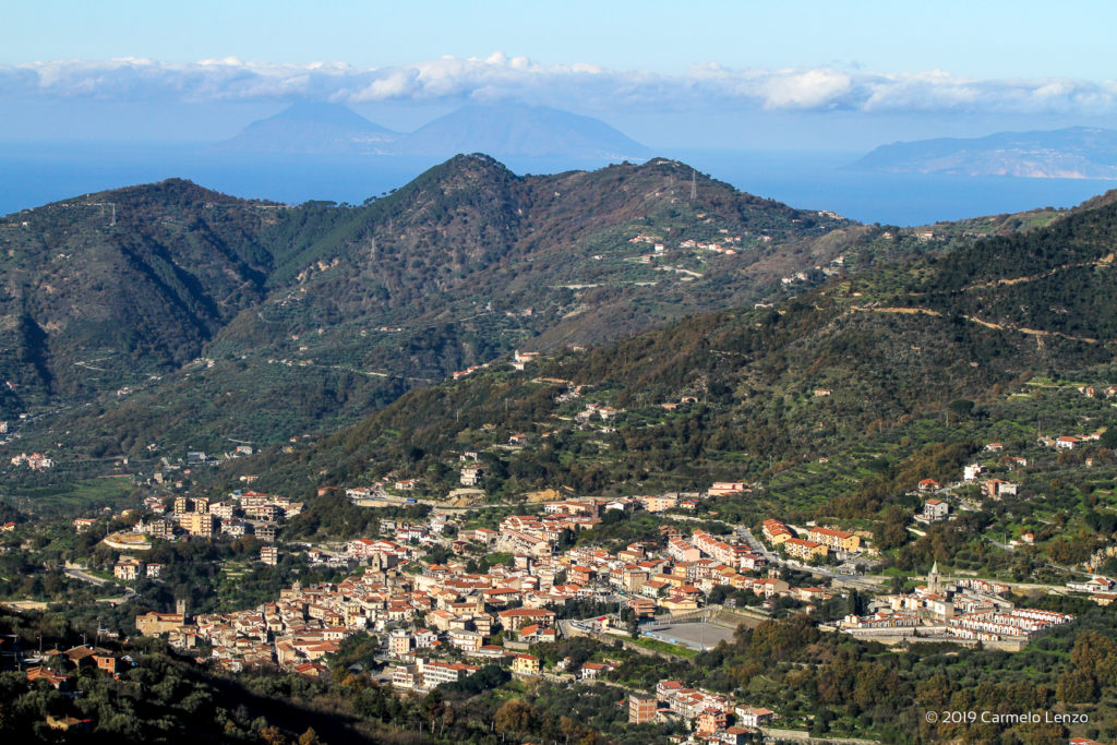 Sant'Angelo di Brolo e le isole eolie